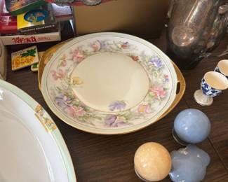 . . . nice dessert plate, egg cups
