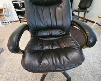 Office desk chair