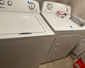 Amana washer and dryer set