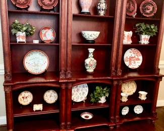 Set of 3 distinguished bookshelves