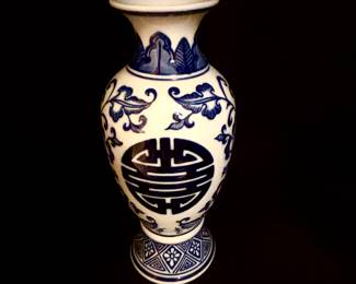 Blue and white pieces