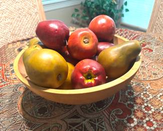 Wood bowl with fruit