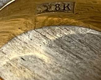 18 k gold ring