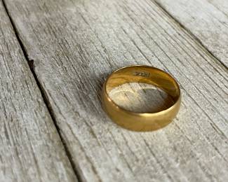 18k gold ring