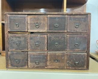 Tool box organizer
