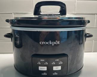 Crockpot Brand black Crockpot