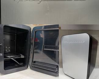 Mini-Countertop Frigidaire Fridge