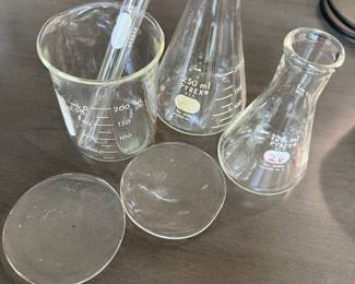 Pyrex USA Chemistry Glassware