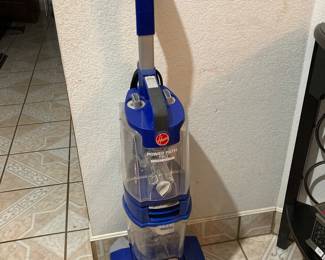 Hoover shampooer