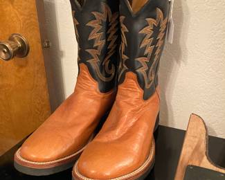 new Justin men's boots, size 11EE
