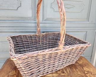 FRENCH BASKET