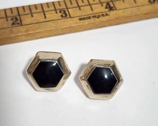 STERLNG AND ONYX