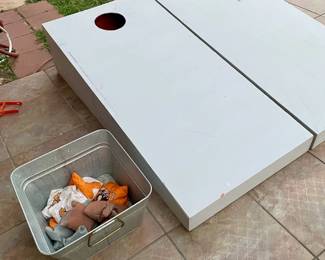 corn hole game