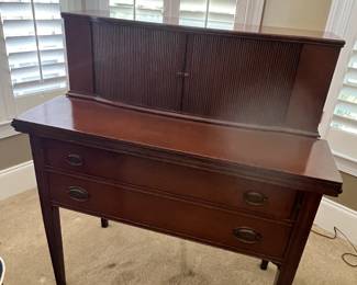 Lady's desk