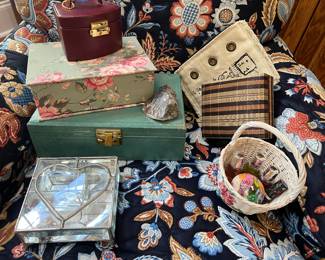 Jewelry boxes