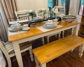 dining table w/4 chairs & bench