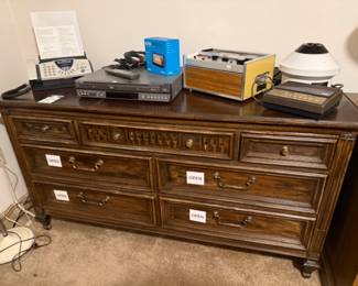 Dresser