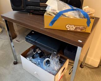 Rolling Table, Radio