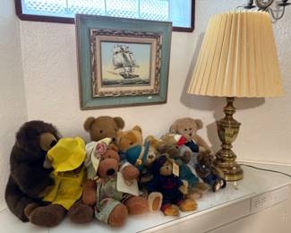 Stuffed Bears, Wall Art, Table Lamp