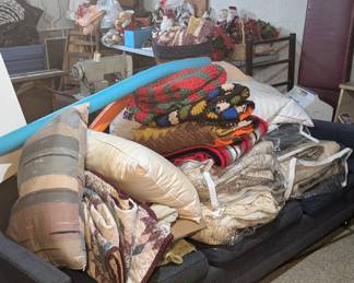 Couch - Clean Linen