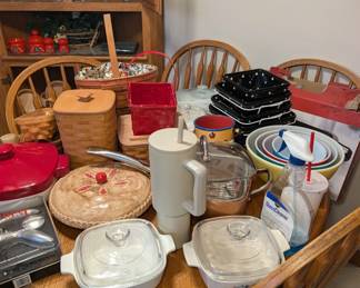 Dining Room Tables & Chairs - Corningware 