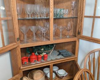 Corner Hutch 