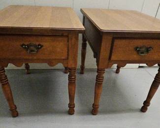 Pair of Solid Wood End Tables with Drawers Traditional Style
