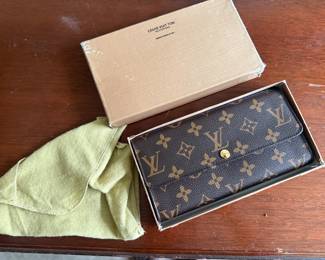 Faux LV Wallet 