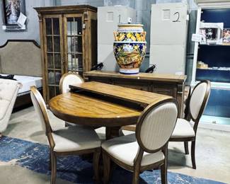 Haverty's Dining Room Table Chairs, Buffet and Cabinet Orlando Estate Auction