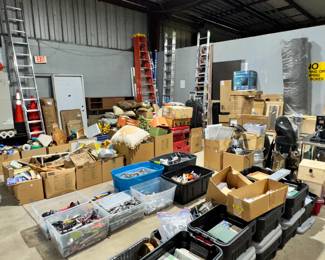 Box Lots of misc household items and Decor