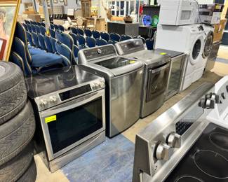 Stoves, Washers & Dryers and Microwaves Orlando Estate Auction
