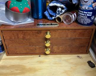 Madeira Thread Chest