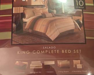 Beautiful Comforter Set Sedona King Size with Matching Pillows & Curtains