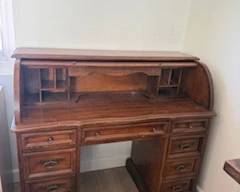 Roll top desk