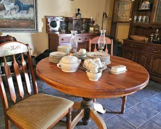 Crawford dining table with 2 chairs