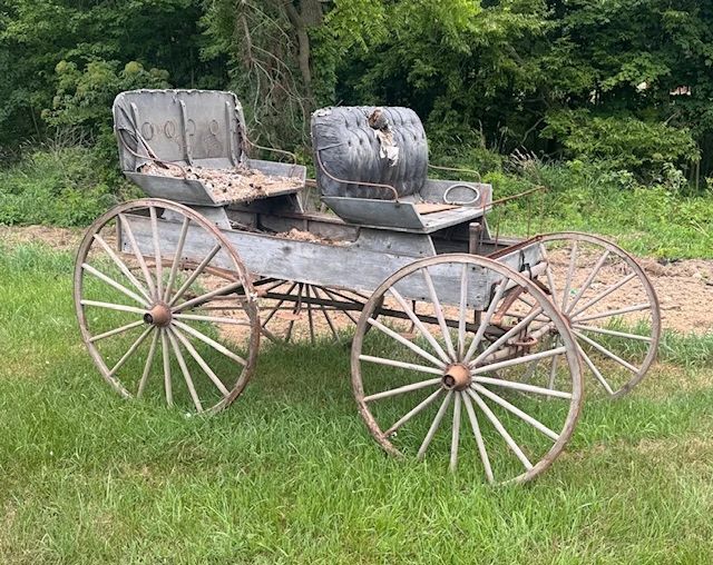 1800s Buckboard Horse Drawn Wagon