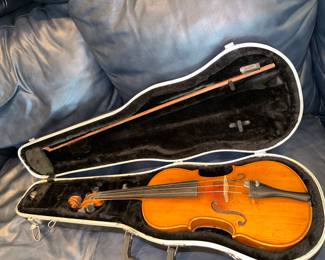 ANTONIUS STRADIVARIUS VIOLIN "CREMONENSIS FACIEBAT" ANNO 1736