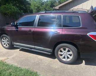 If a well-regarded mid-size crossover with standard third row tops your wish list, you should take a good look at this one. It’s feature-laden, neither too big nor too small and should prove reliable for many years.
2011 Toyota Highlander-$8,000
*160 K
*Snow Package
*blue tooth
*tan leather interior
*seats 7
*Sun Roof
*heated front seats
*rear entertainment system
*MPG-Up to 20 city / 25 highway
*Engine
2.7 L 4-cylinder,
3.5 L V6
*Horsepower
187 to 270 hp
*Transmission
5 & 6-speed automatic
*Towing capacity
1,500 to 2,000 lbs