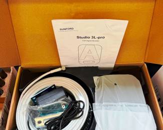 Sunford Stuio 3L-Pro Cell Signal Booster