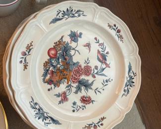Wedgewood Potpourri