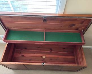 Lane Cedar Chest