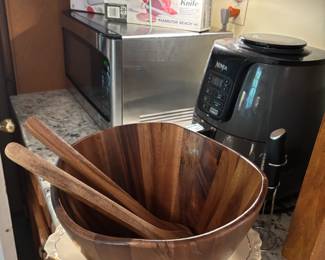 Wooden bowl, ninja air fryer