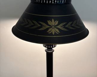 Toleware lamp