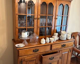 Curio cabinet