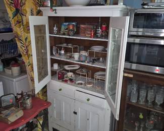 Vintage kitchen cabinets, Vintage mixer