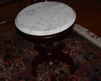 Small mahogany table w/marble top