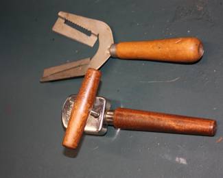Vintage jar opener