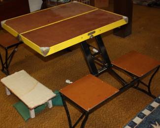 Mid century camp table & built in chairs. In original box Milwaukee stamping co.  Fantastic condition