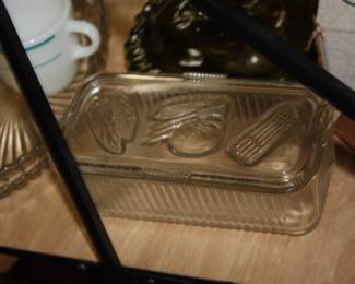 Vintage Federal glass refrigerator vegetable container w/lid 