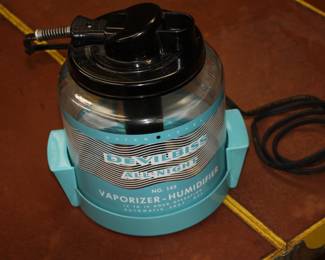 Mid century DeVilbiss vaporizer/humidifier w/cord